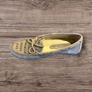 Van Eli Women’s Tan Camel Studded Suede Slip On Loafers Size 7 1/2M